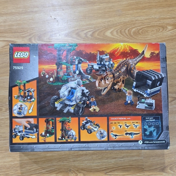 LEGO Jurassic World Carnotaurus Adventure Set - Picture 4 of 4